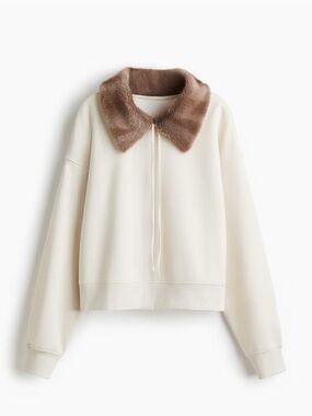 H&M oversized cream sweatshirt with fur collar